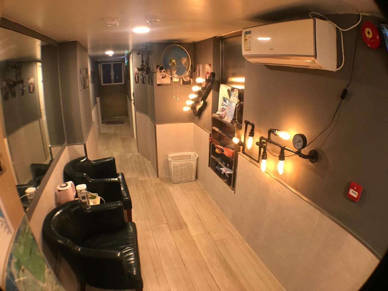 Tong Luo Wan Hostel Hong Kong Exterior photo